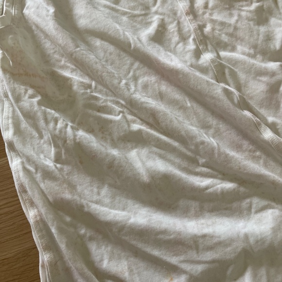 Lululemon oversized white and pink tank - sz 8 - Picture 2 of 3